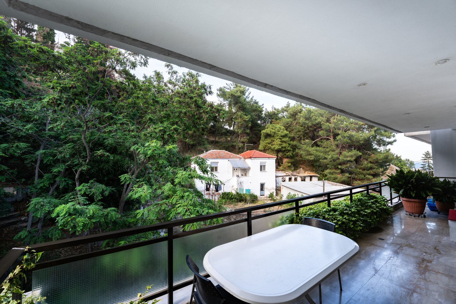 Θέα από το μπαλκόνι που βλέπει Βόρεια